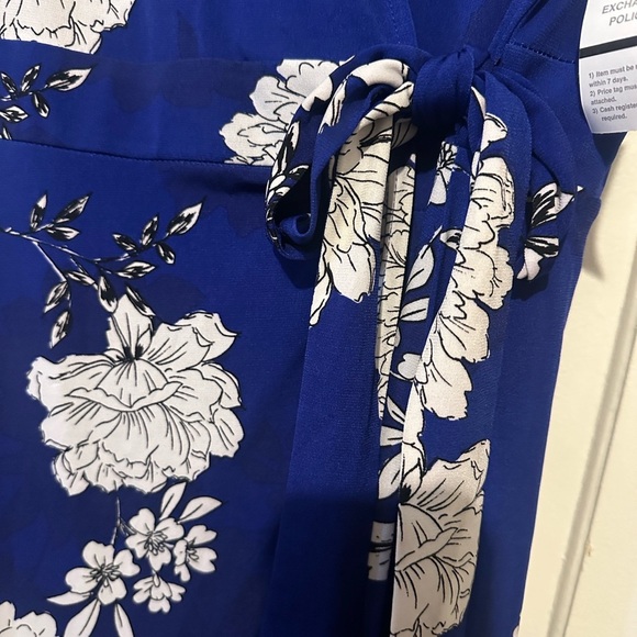 Womens Vince Camuto Short Sleeve Blue Floral Print Wrap Dress - Picture 5 of 5